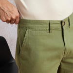 Men Green Solid Slim Fit Regular Shorts